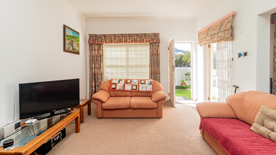 2 Bedroom Property for Sale in Fish Hoek Western Cape